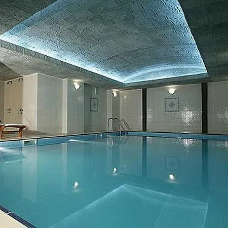 Altinoez Hotel