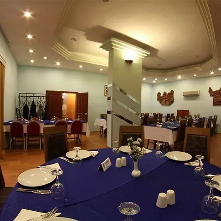 Altinoez Hotel