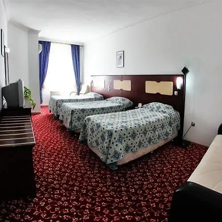 Altinoez Hotel