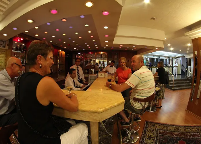 Altinoez Νεβσεχίρ