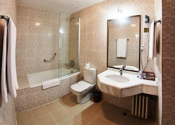 Altinoez Νεβσεχίρ