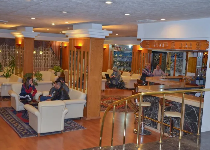 Altinoez Νεβσεχίρ